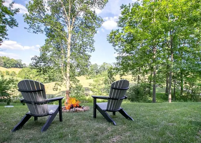 Sweet Private Cabin With Jacuzzi And Fire Pit In Ohio